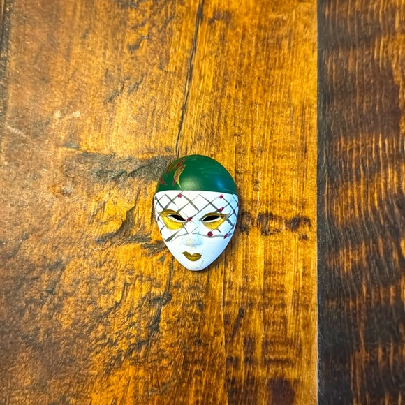 mardi gras mask brooch